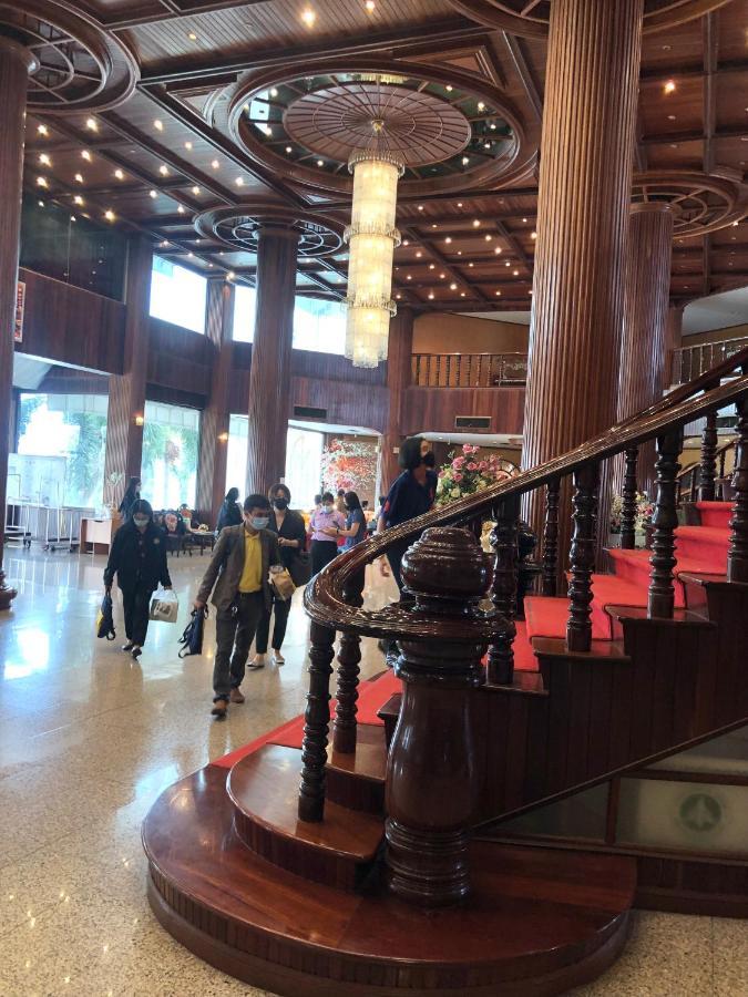 Hermitage Hotel Korat-Sha Nakhon Ratchasima Bagian luar foto