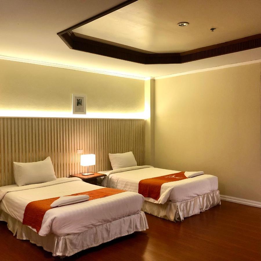 Hermitage Hotel Korat-Sha Nakhon Ratchasima Bagian luar foto