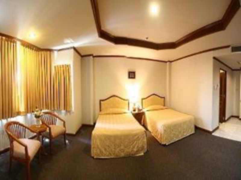 Hermitage Hotel Korat-Sha Nakhon Ratchasima Bagian luar foto