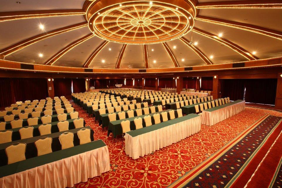 Hermitage Hotel Korat-Sha Nakhon Ratchasima Bagian luar foto
